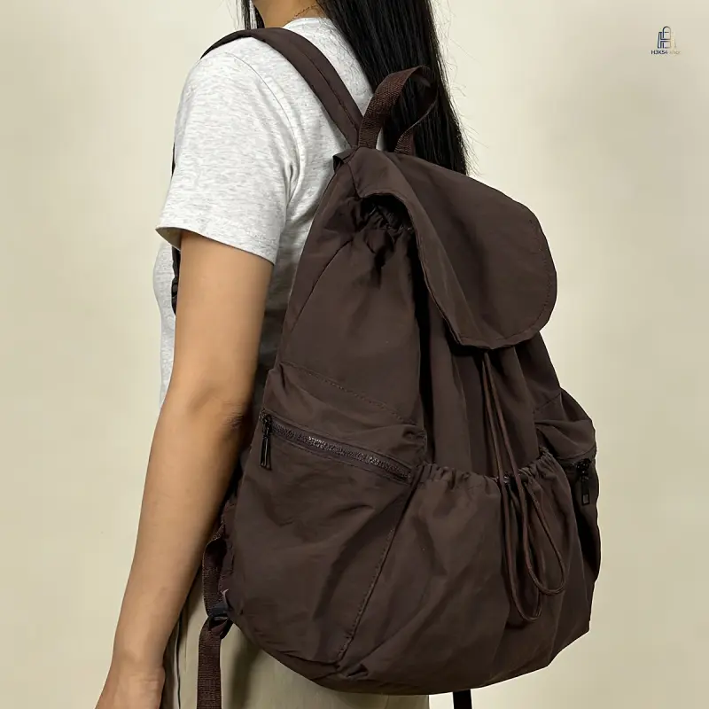 Unisex Foldable Nylon Drawstring Backpack, Water‑Resistant Flap Daypack with Multi‑Pockets, Casual College‑Style Rucksack for Daily Commute Travel Outdoor Use