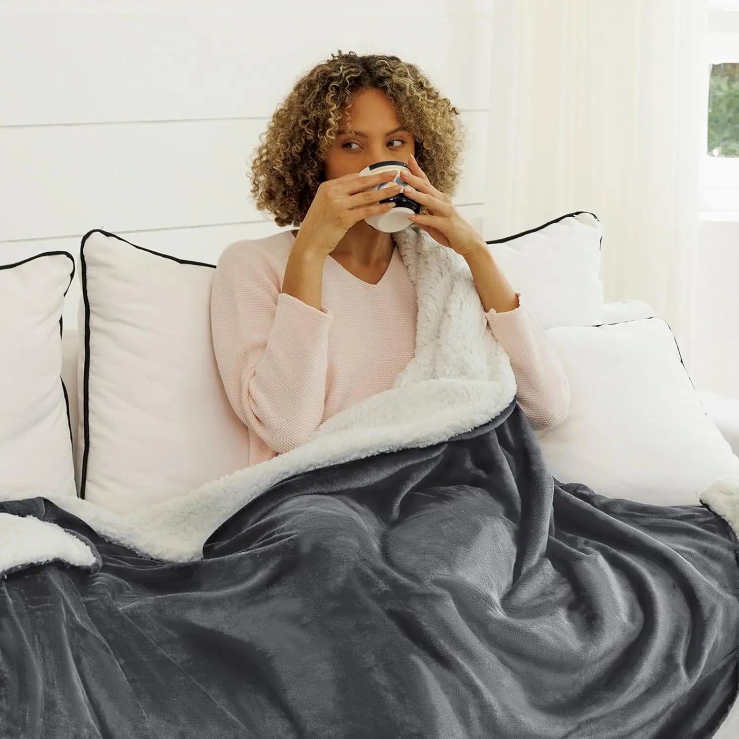 Reversible Sherpa Fleece Blanket, Soft Flannel Fleece Throw for Sofa and Bed, Cozy Warm Double-Sided Plush Blanket for Bedroom and Living Room