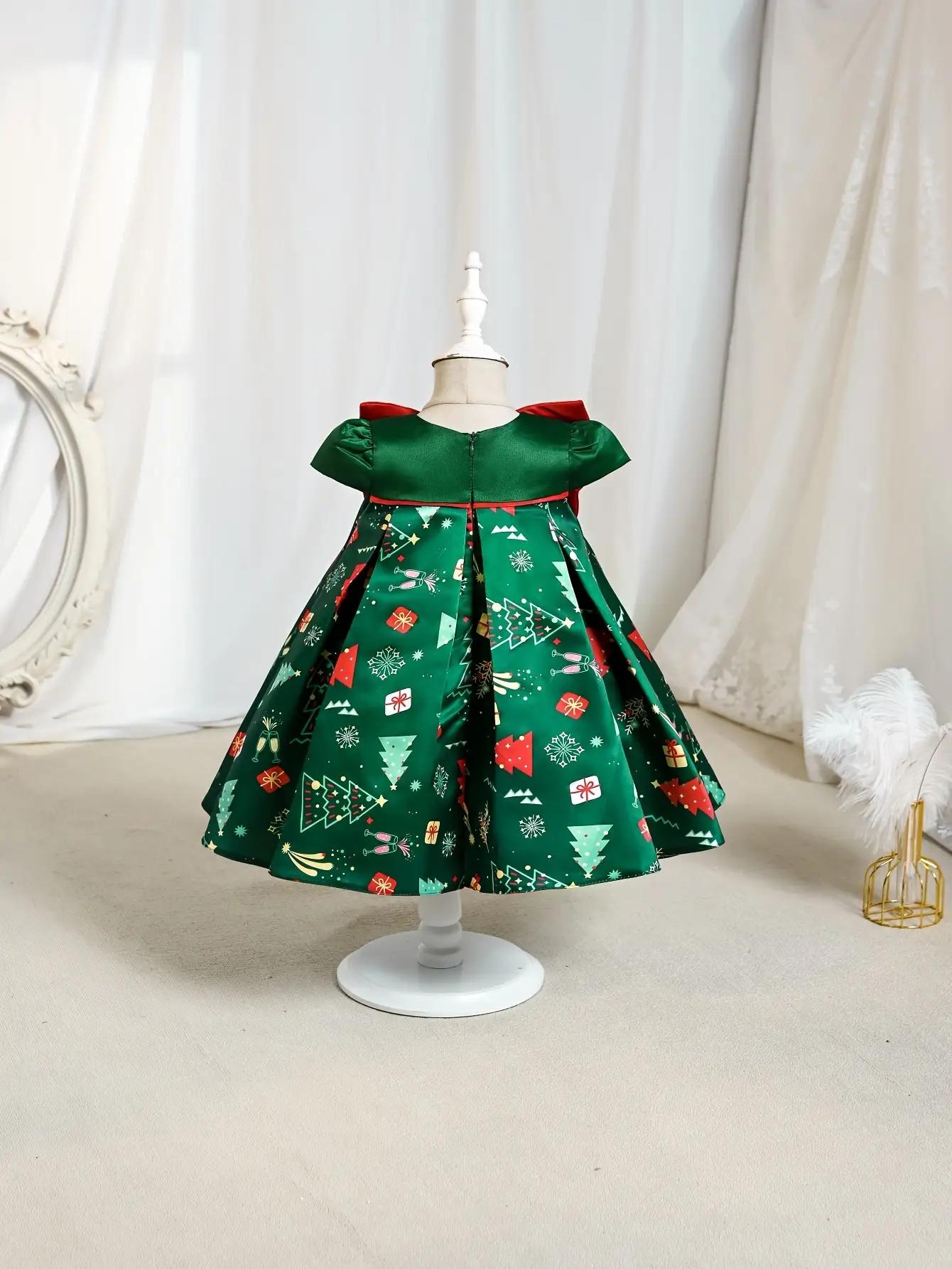 Girls' Christmas Party Dress with Red Bow & 3D Holly Berry Print - Green A-Line Short Sleeve Dress, Flared & Round Neck for Xmas Performances, Pageants, Photo Shoots - All-Season Outfit ( to)