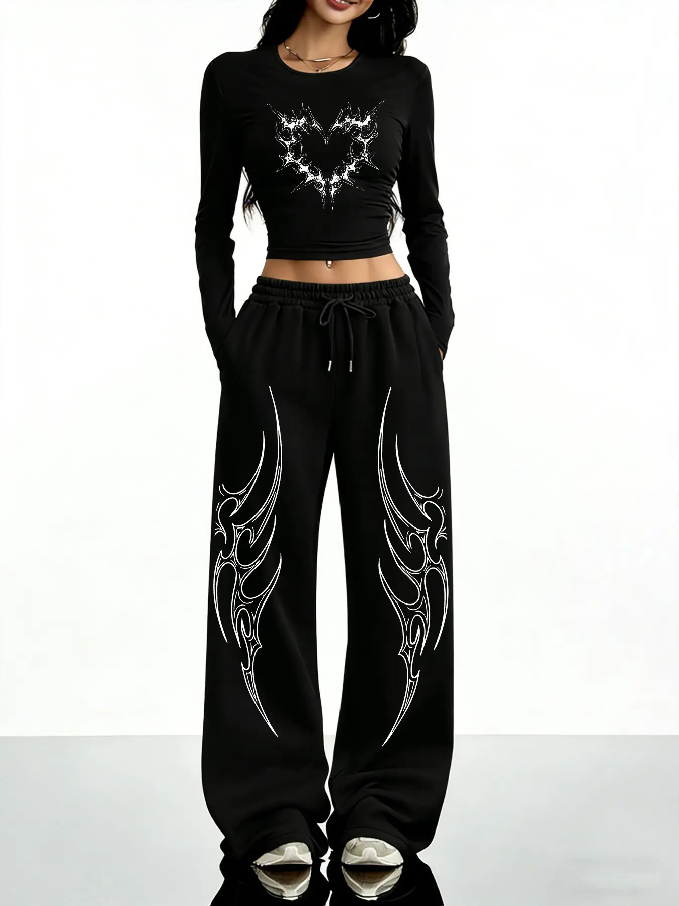 Women's Slim Fit Round Neck Long Sleeve Top + Casual Straight Leg Sport Pants Set, Gothic Print, Loose-Fitting, All Seasons