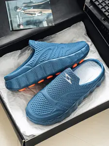 Summer Men's Fashion Thick Sole Breathable Slippers, Versatile Home and Outdoor Use, Comfortable Shoes