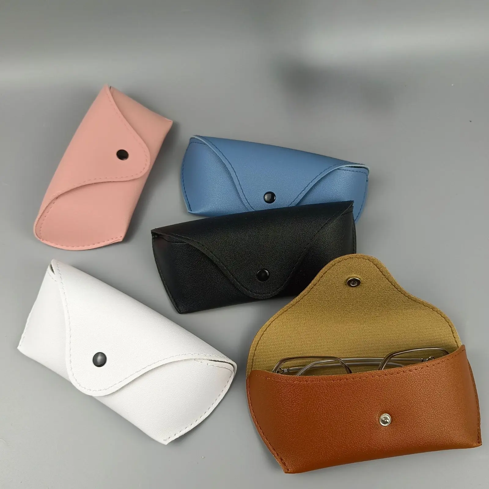 PU Leather Snap-Button Sunglasses Pouch - Lightweight, Curved Shape, Anti-Scratch Eyeglasses Storage Sleeve, Portable Pocket Organizer for Oversized Glasses, Daily Travel Outdoor Use