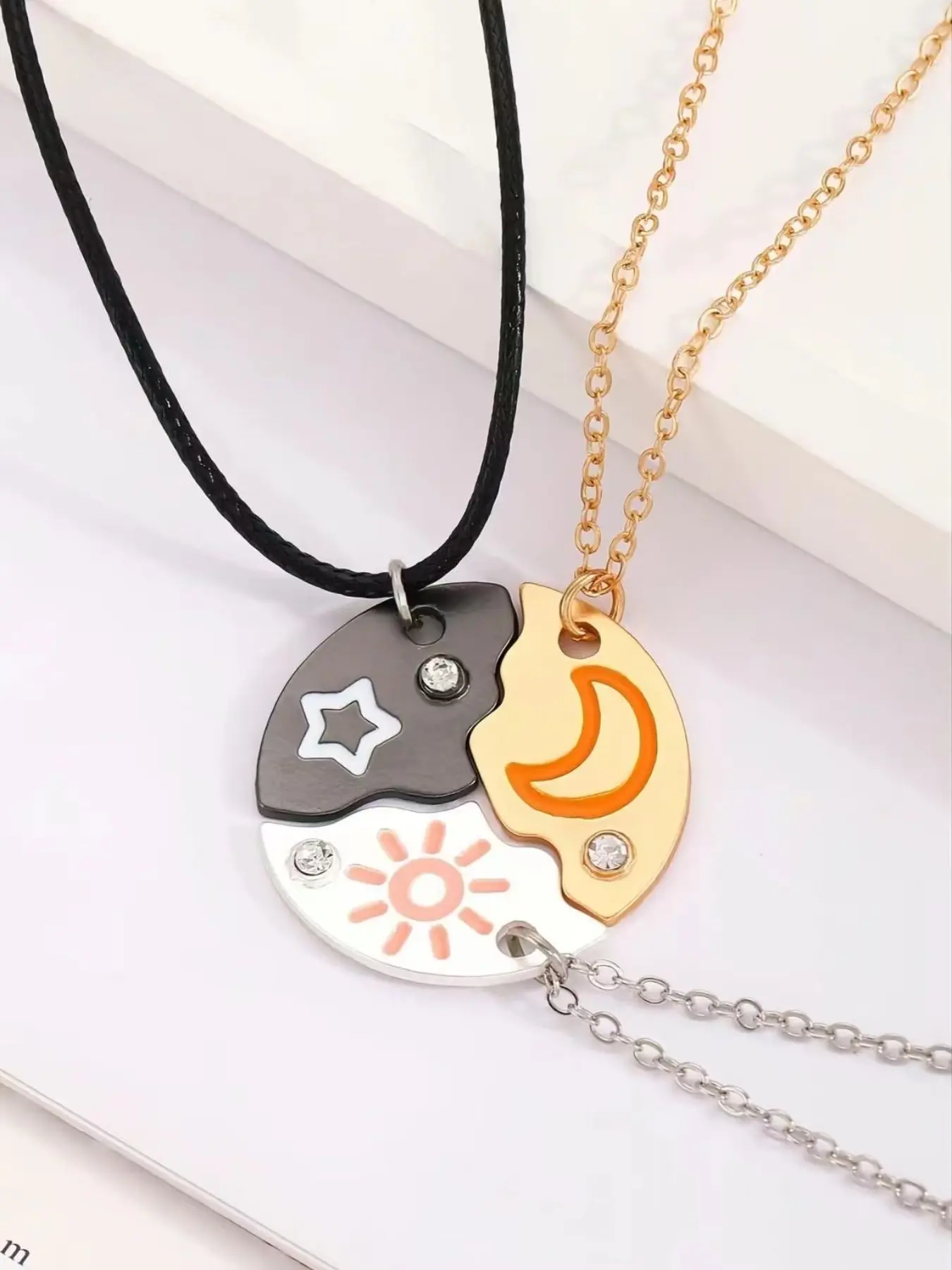 Moon Star Sun Pendant Necklace Set, 3-Piece Friendship Jewelry, Dainty Fashion Jewelry, Friendship Necklaces, Ideal Gift for Family, Brothers, Sisters, Perfect Present Choice