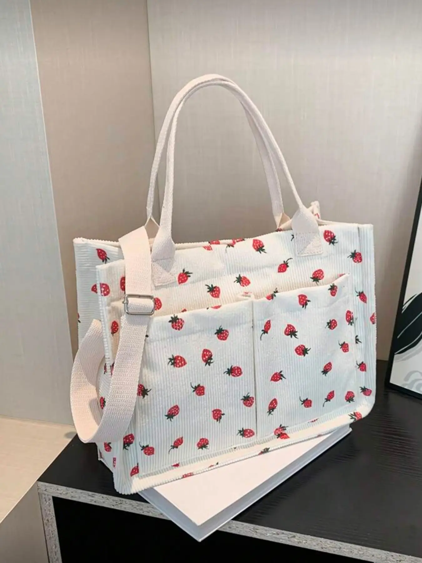Stylish Casual Multi-Pocket Strawberry Print Shoulder Bag, Large Capacity Handbag with Adjustable Straps, Perfect for Girls & Women