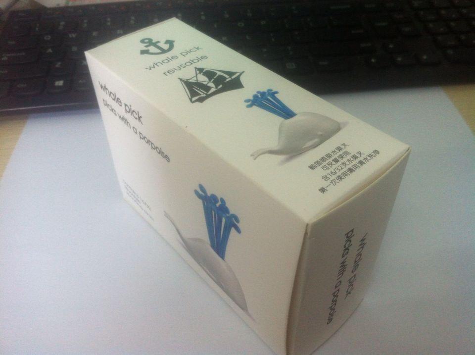 Cartoon Whale Water Spray Design Fruit Forks, Daily Home Kitchen Fruit Dessert Picks