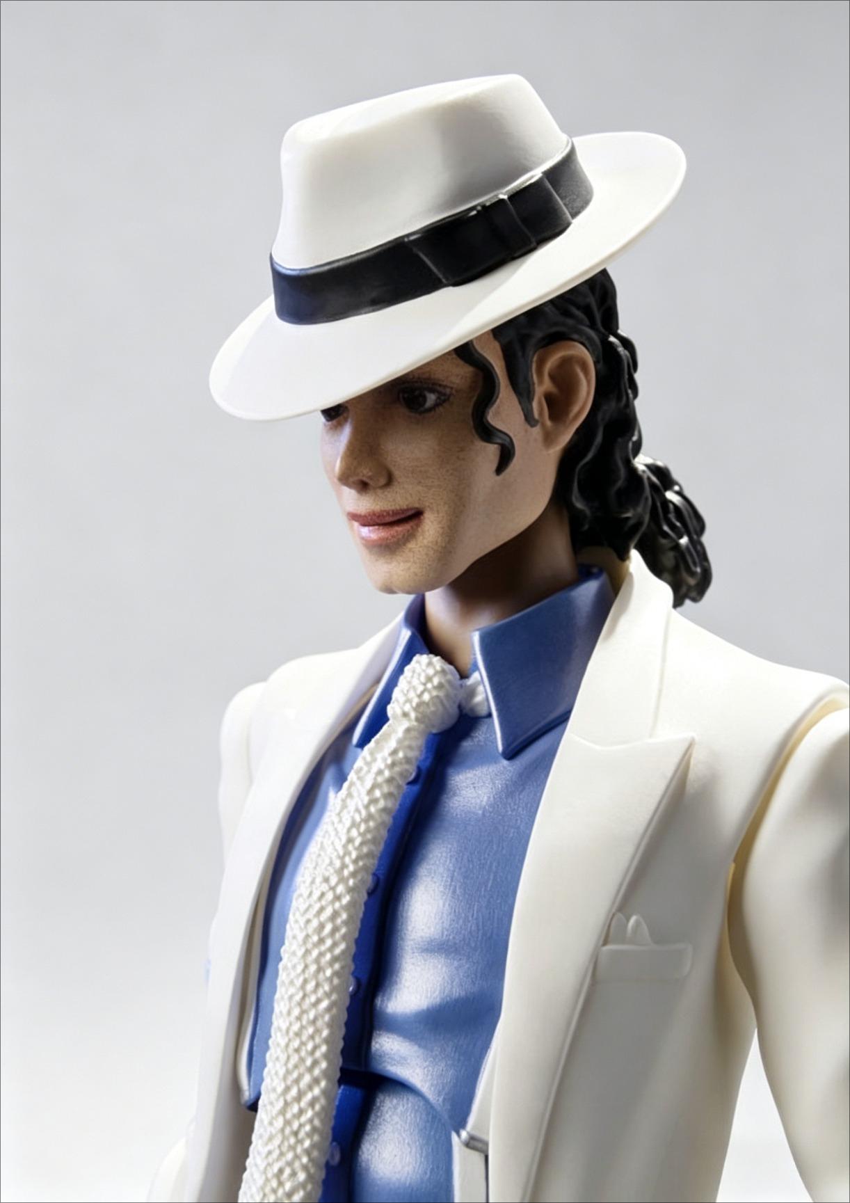 Michael Jackson Smooth Criminal BJD Action Figure 14cm Stress Relief Toy Desktop Decor Perfect Gift for Kids and Adults Collector’s Item Birthday Christmas Halloween Father’s Day Memorial Collectible Ornament Anxiety Relief Fun Gift for Fans