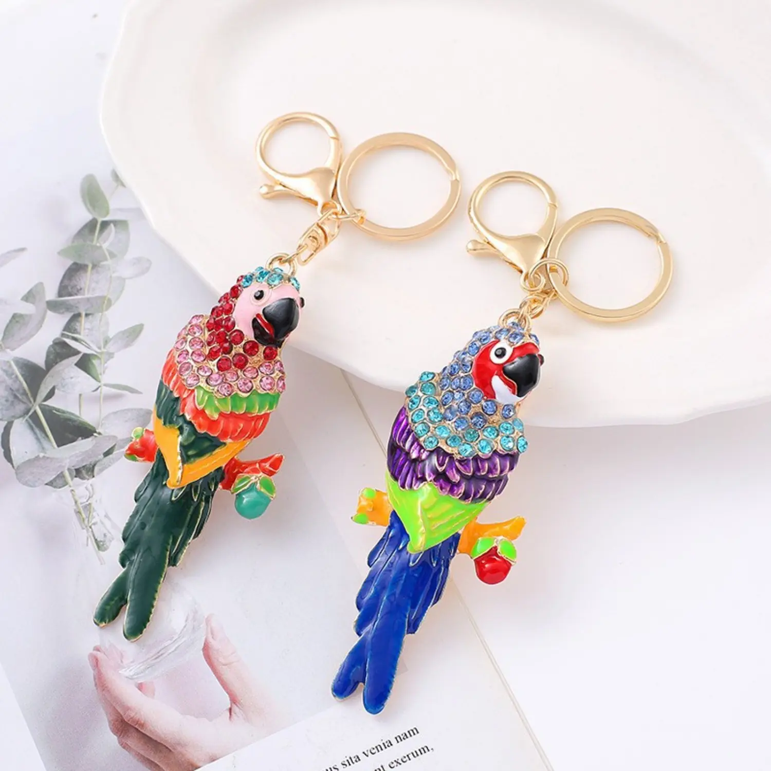 Luxury Rhinestone Parrot Keychain Fashion Bling Crystal Bag Charm Colorful Enamel Bird Key Ring Exquisite Sparkling Car Key Holder Cute Purse Pendant Birthday Gifts Women