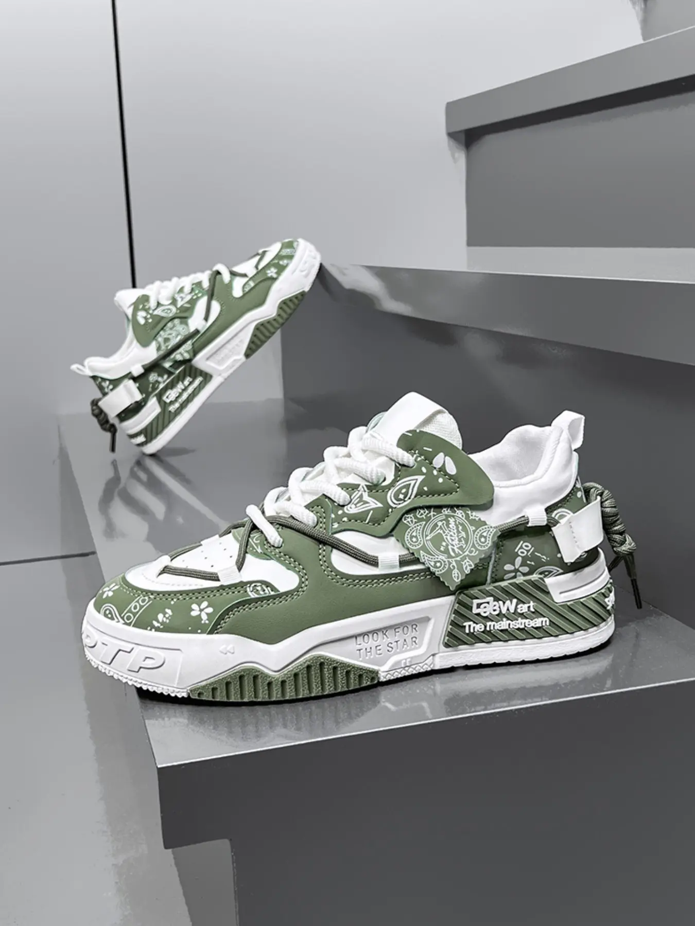 2026 New Men Vintage Print Platform Skate Shoes, Dual Drawstring Ribbon Decor, Color Contrast Patchwork, Serrated Thick Sole, Anti-Slip Lightweight Casual Sneakers for Teens Daily Commute, School, Hip Hop Street & Outdoor Wear
