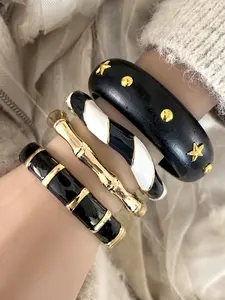4Pcs,Versatile Women'S Bracelet Set Featuring A Unique, Vintage-Inspired Design With Wavy Metal Elements And Stars; Offers A Minimalist, Understated Luxury Aesthetic That Pairs Perfectly With Everything From Suits To Dresses.