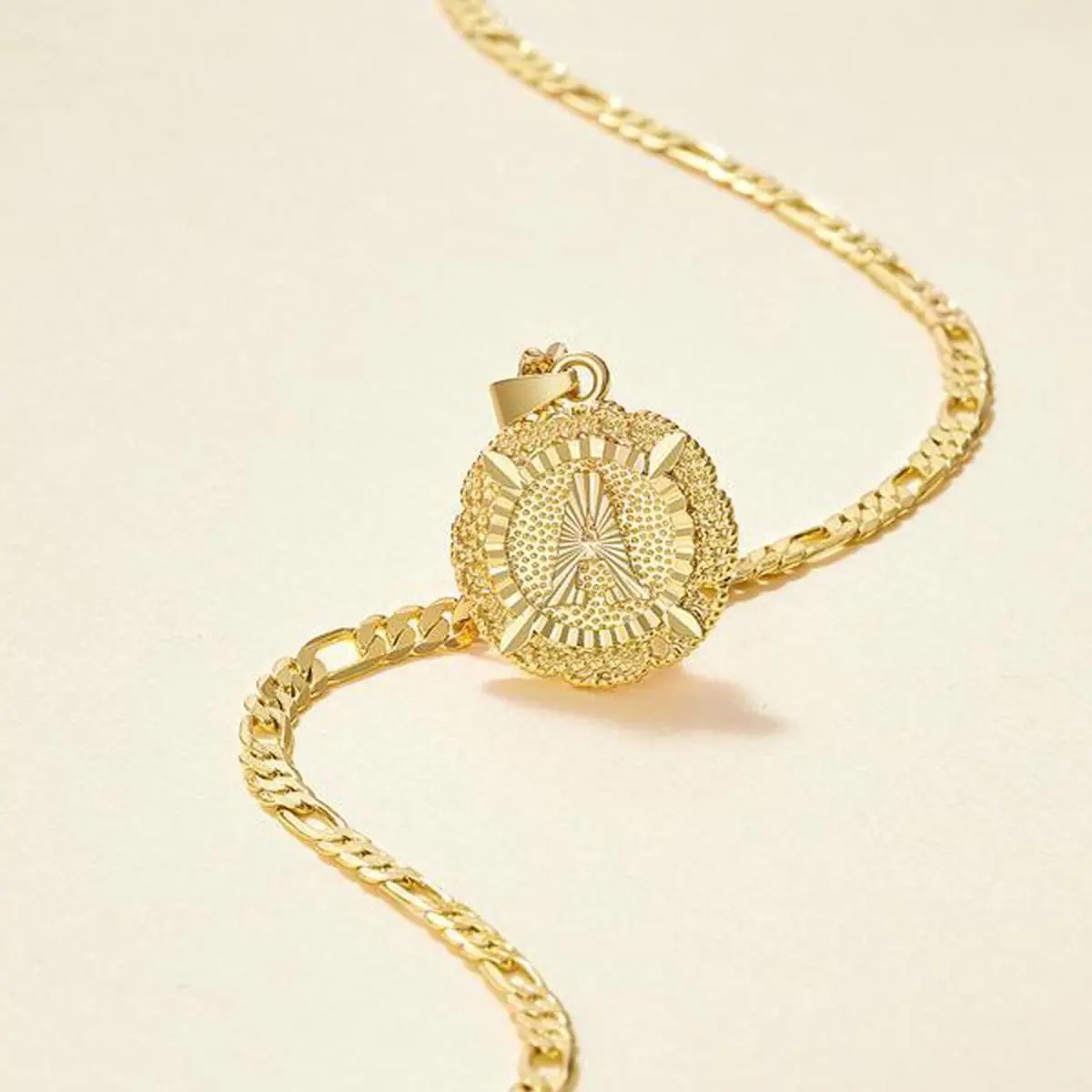18K Gold Plated Round Letter Pendant Capital Monogram Necklace, A-Z Initial Pendant Figaro Chain Trendy Couple Necklace, Personalized Non Tarnish Daily Vacations, Party Wear, Jewelry, Holiday Gift