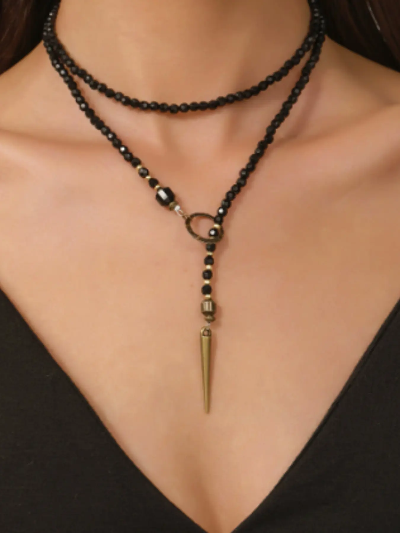 Cross-Border Melard Acrylic Beaded Necklace for Women, Luxury Unique Design Rivet Pendant Necklace, Sweater Chain