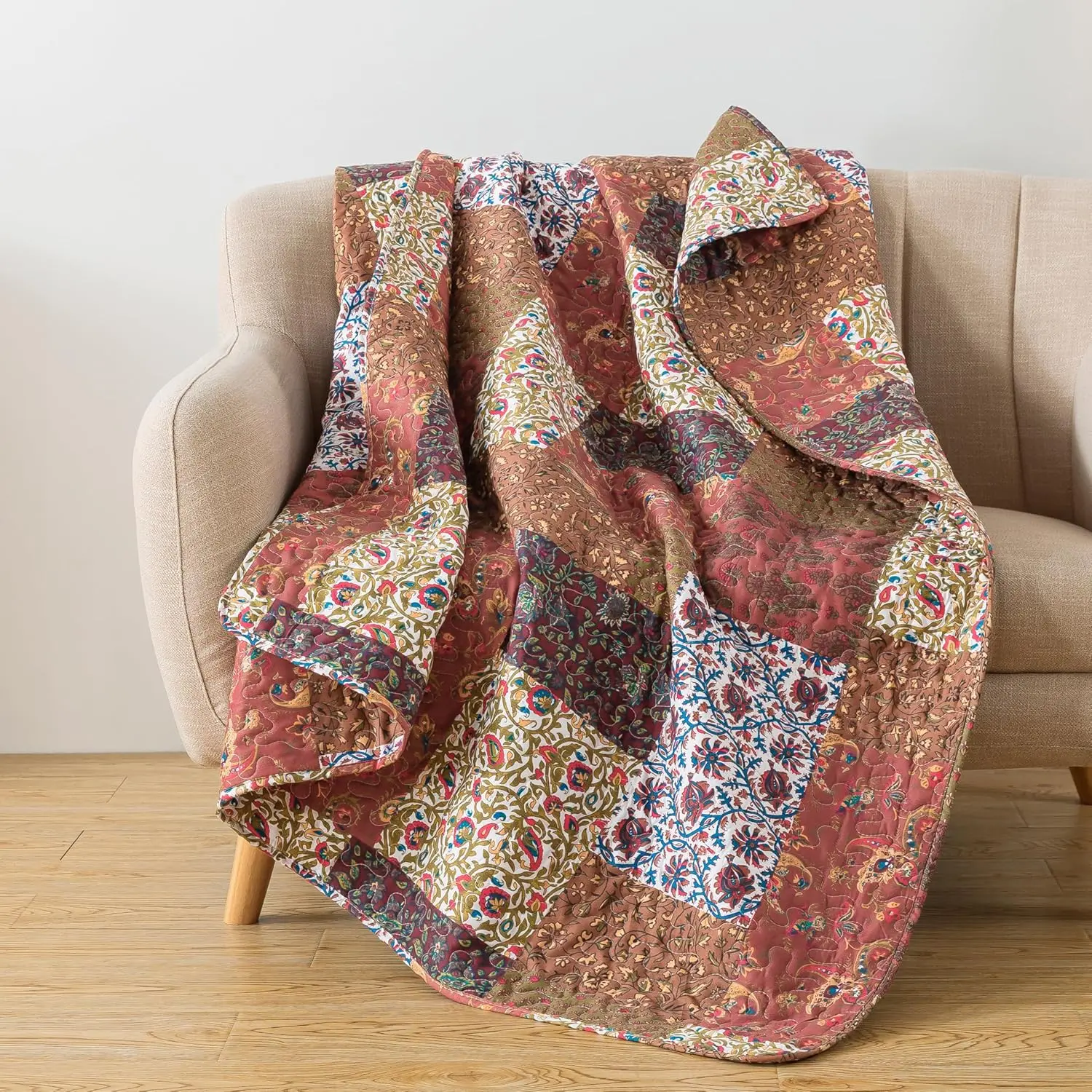 - Red Riches Fall Patchwork Quilted Throw Blanket, 50" x 60" | Rust and Brown Floral Lap Quilt, Small Red Toned Autumn Blanket for Couch and Bed, Country Quilted Throw