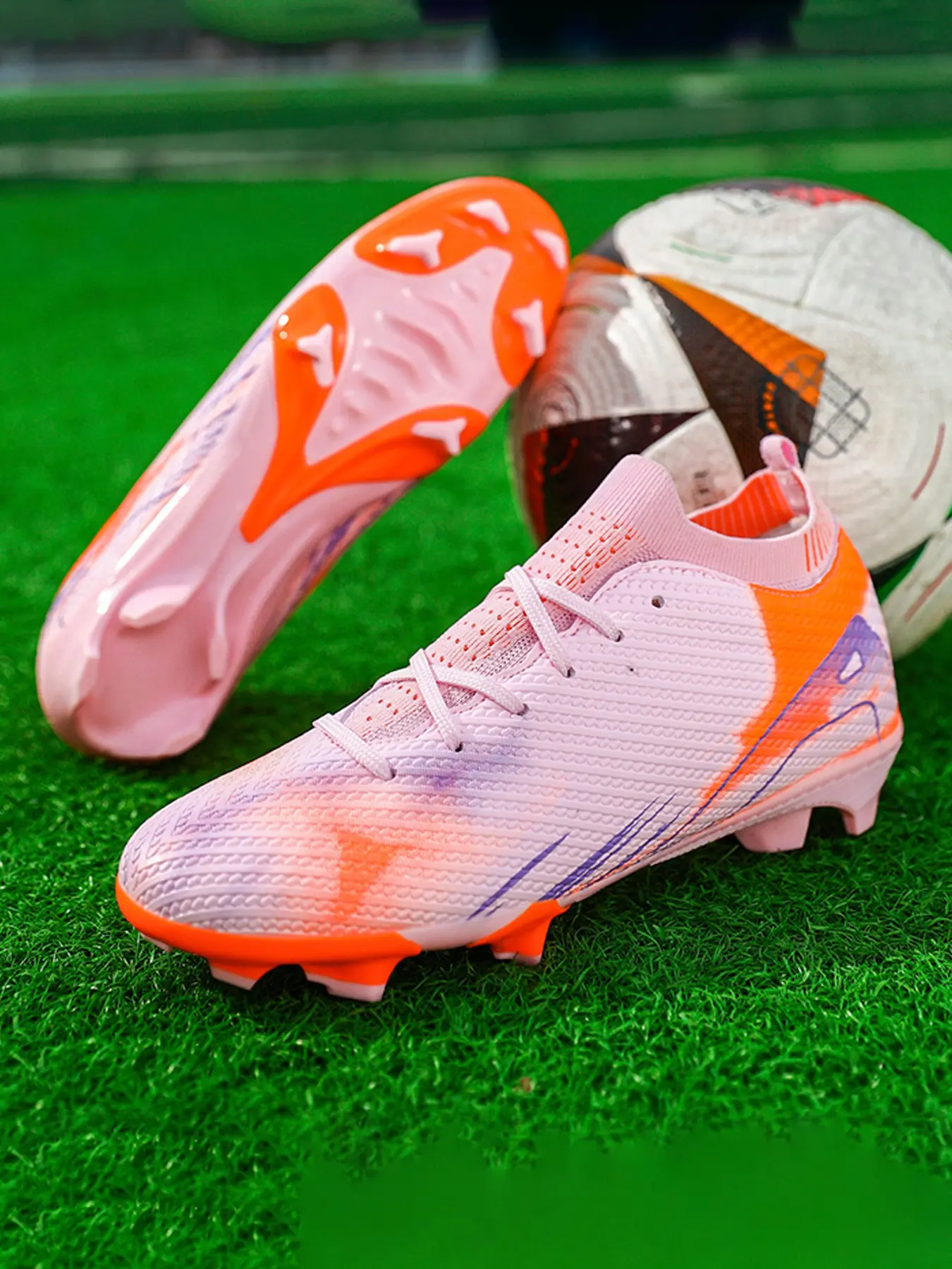 Professional Soccer Training Cleats, Football Cleats for Men Women Teens, Lace-Up Seamless Sports Shoes, Ideal for Matches and Practice