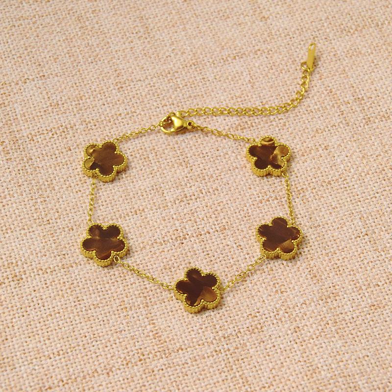 Titanium steel lucky clover five-leaf clover gradient bracelet, light luxury and high-end feel, popular stainless steel jewelry for women