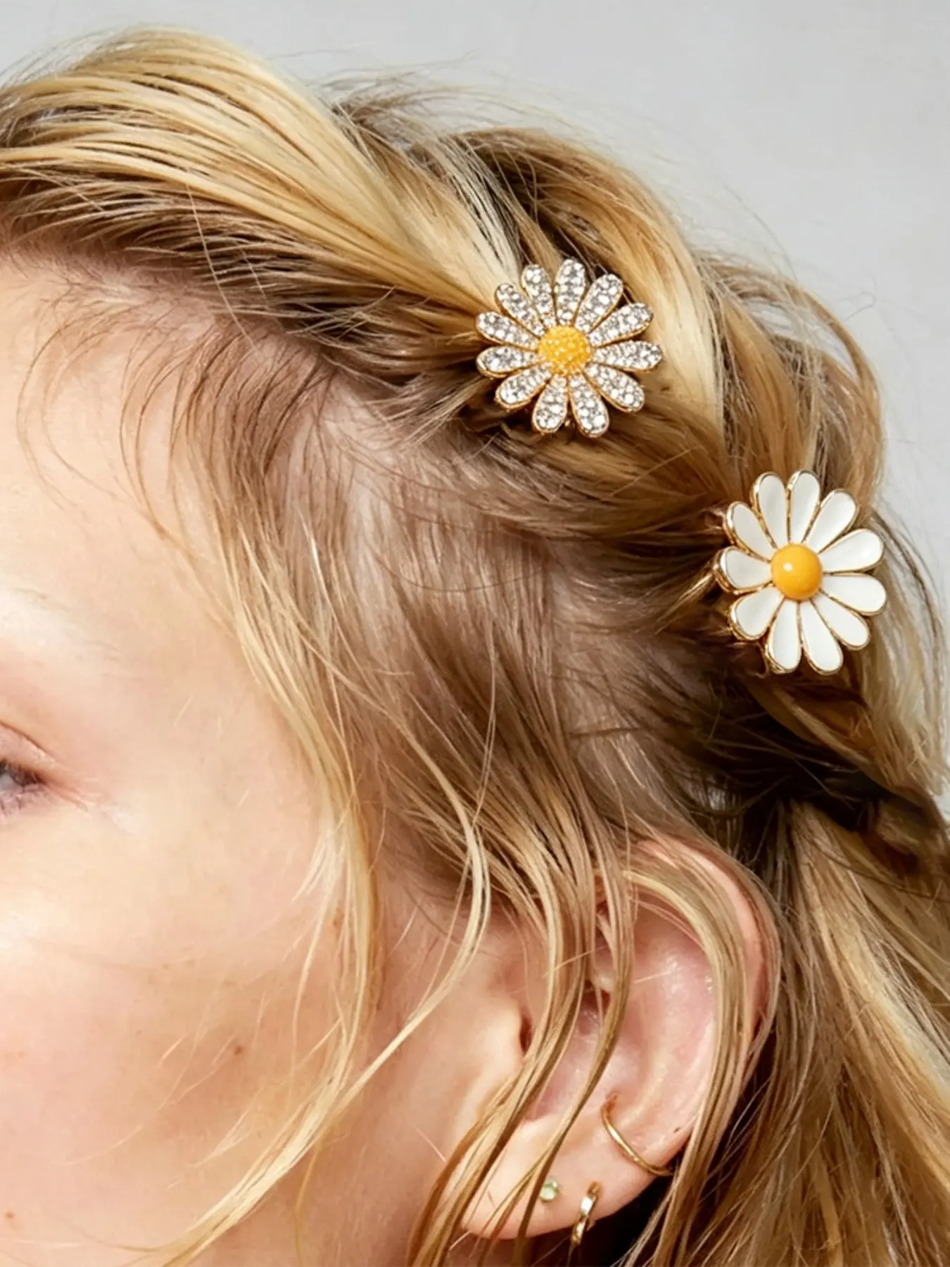 6-Piece Mini Daisy Flower Hair Clips Set, Shark Clip, Rhinestone & Oil Drop Design, Secure Spring, Versatile Hair Accessories
