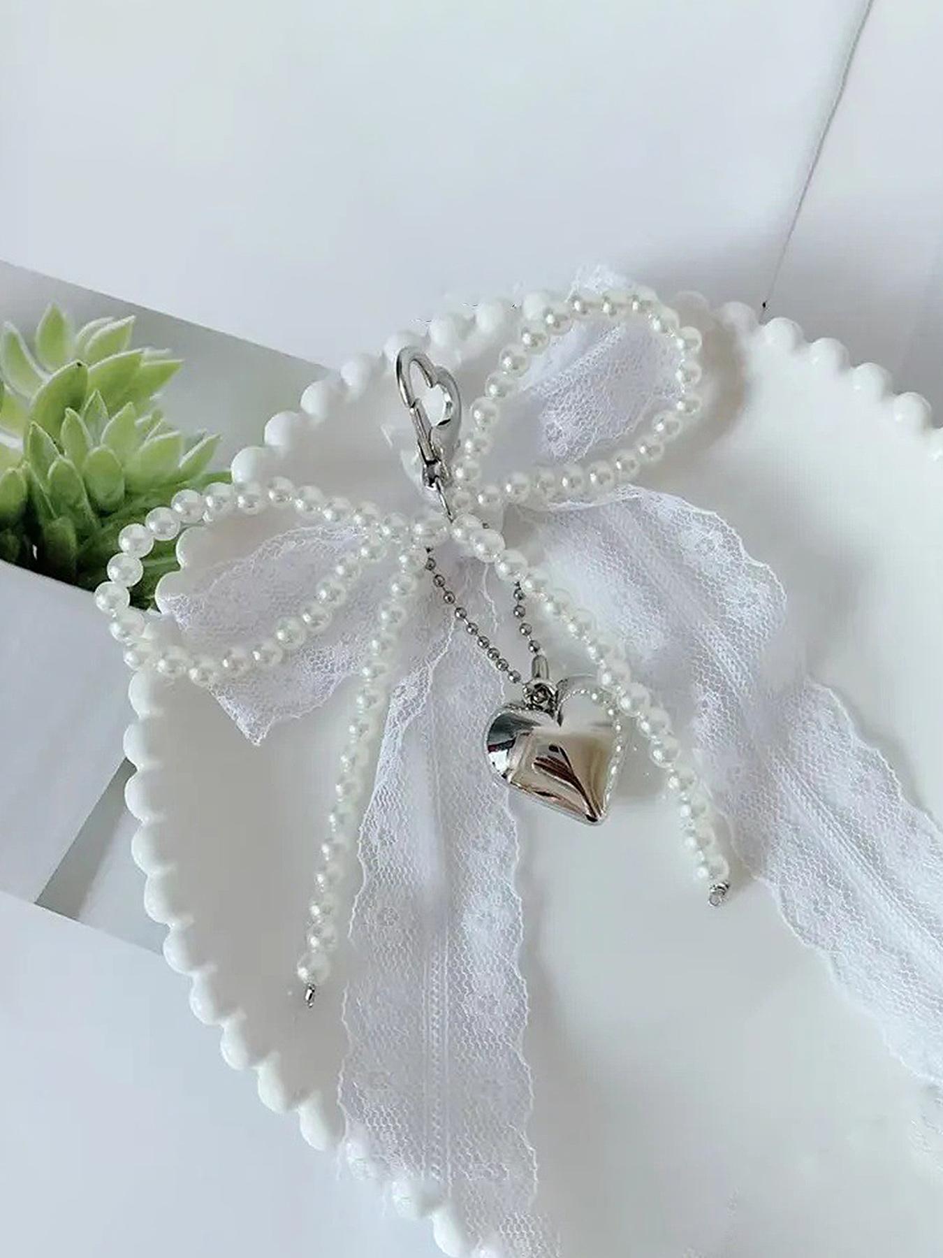 Fashionable and exquisite lace bow pendant, pearl heart-shaped pendant bag keychain pendant, sweet and cute accessories princess style, niche fashion all-match, ladies bag pendant jewelry, school bag pendant decoration, Charms for bags