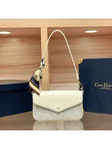 Vintage versatile embroidered crossbody bag for women, Chinese-style clutch bag, envelope bag, phone bag, small square bag, shoulder bag, cheongsam bag