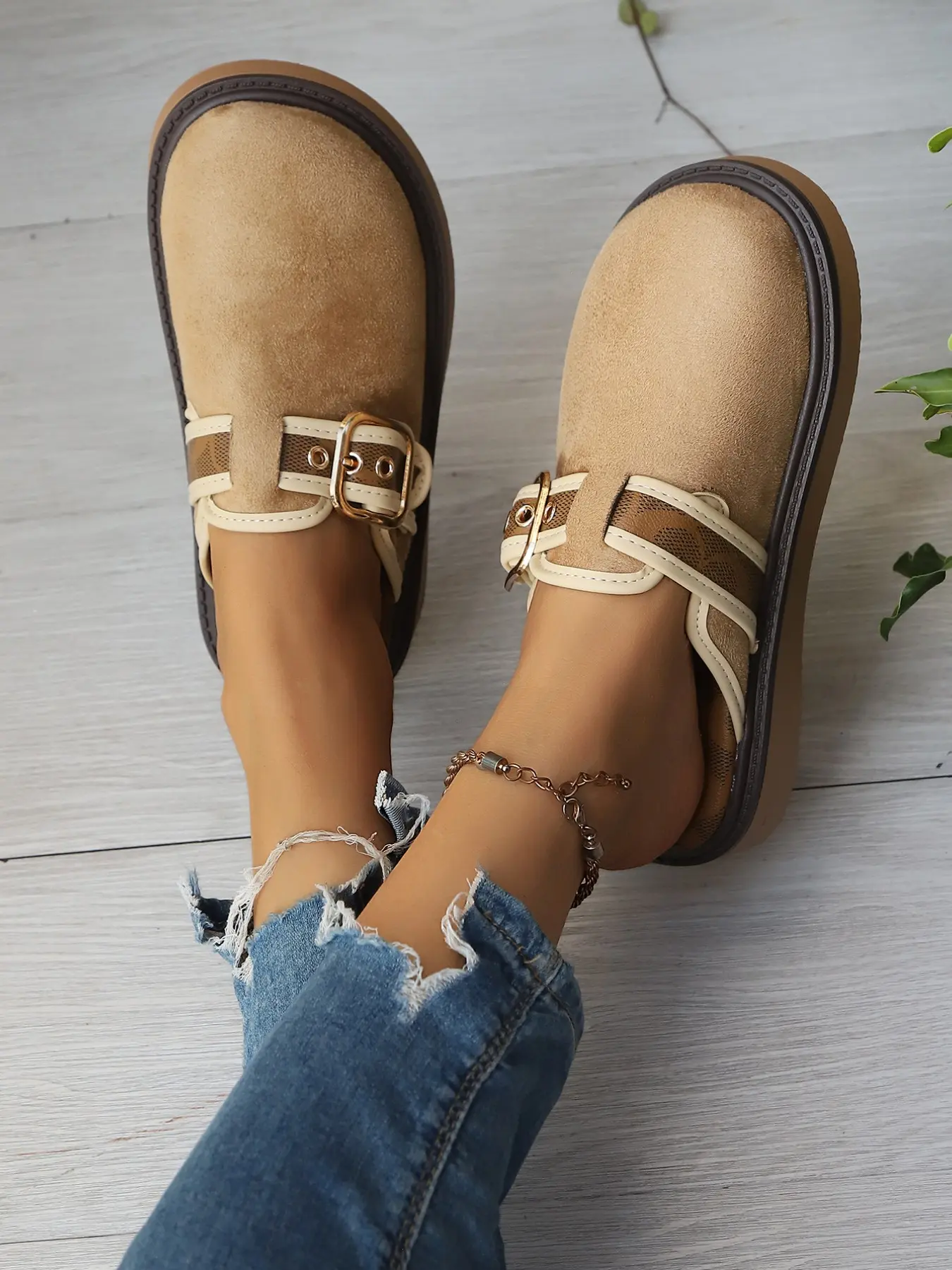Women's Multicolor Plush Spring Summer New Elegant Comfortable Large Size Single Button Design Multi-Functional Shoes, Casual Slip-On Fashion Sandals