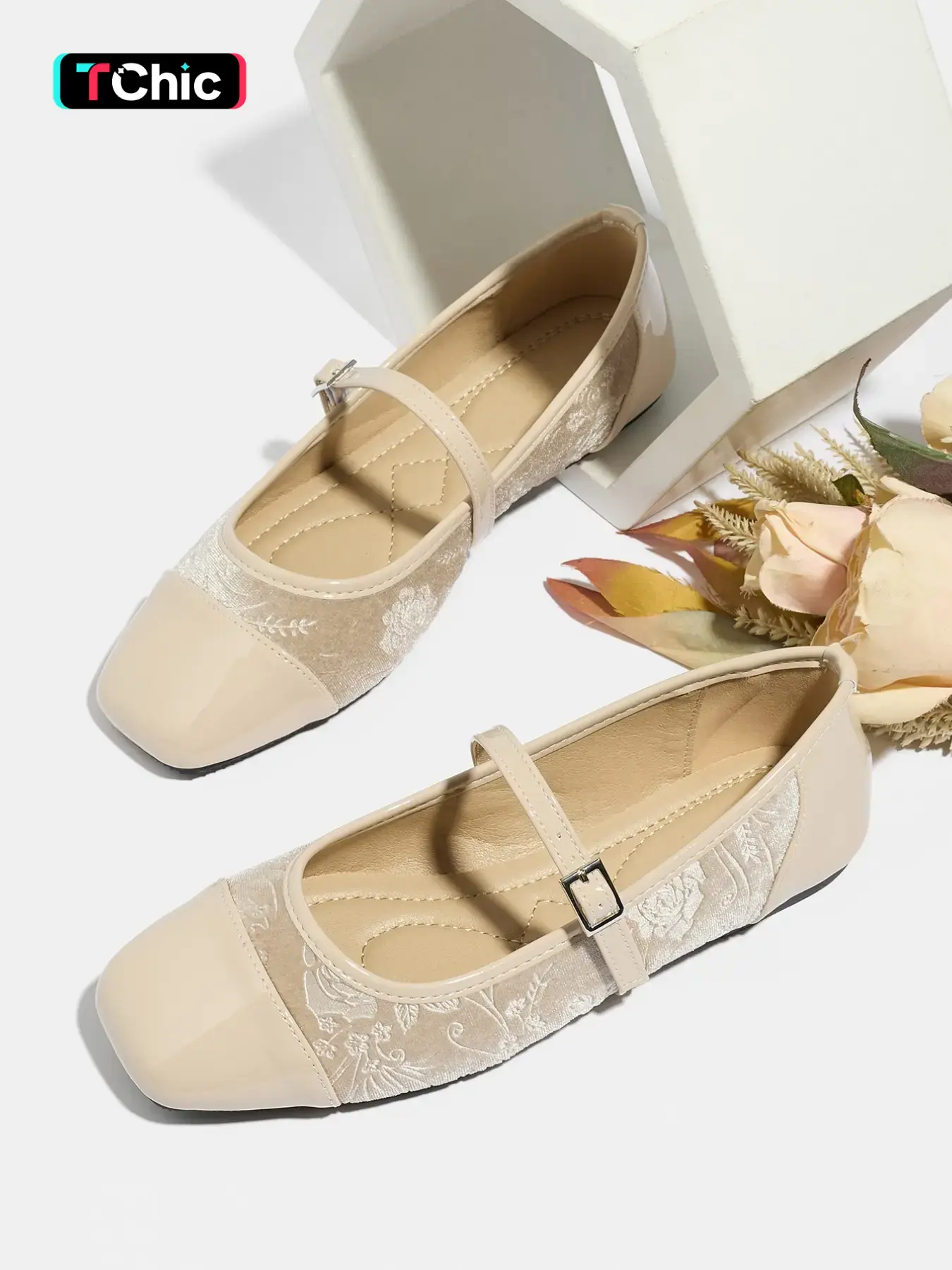 Women's Fashion Square Toe Mary Jane Shoes, Vintage Velvet Slip-On Low Top Flats, Casual Comfortable Spring & Fall Footwear, One-Piece Design