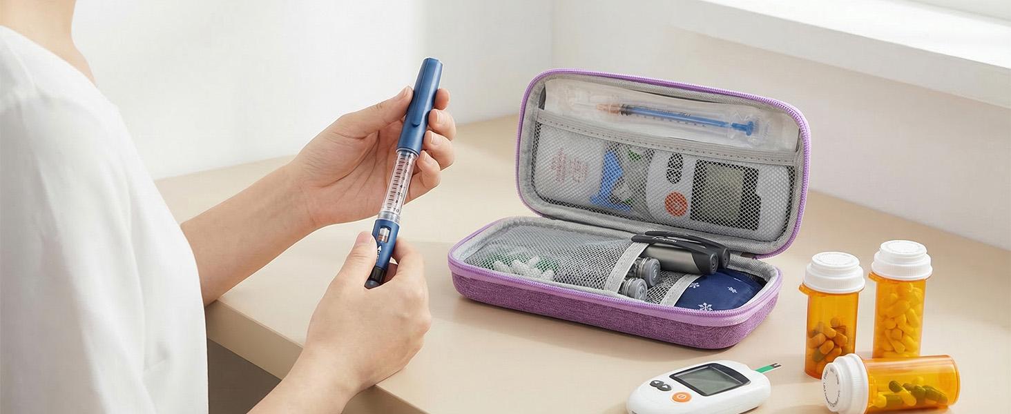 Insulin Cooler Travel Case,EVA Insulation Travel Medicine Kit with Temperature Display for Diabetes Care,Insulin Pen and Other Diabetic Supplies (Green-Temp)