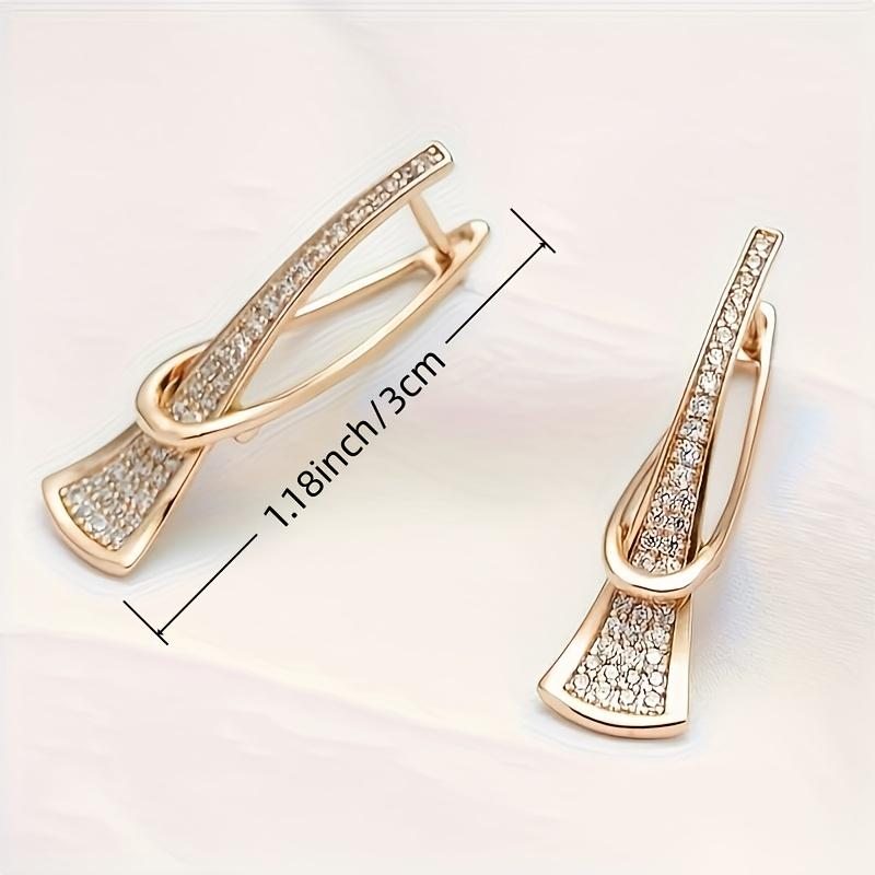 1 Pair of Women'S Fashion Dangle Earrings Set with Synthetic Synthetic Zirconia Geometric Style Elegant Ladies' Banquet Temperament Earrings Suitable for Daily Casual Party Wear