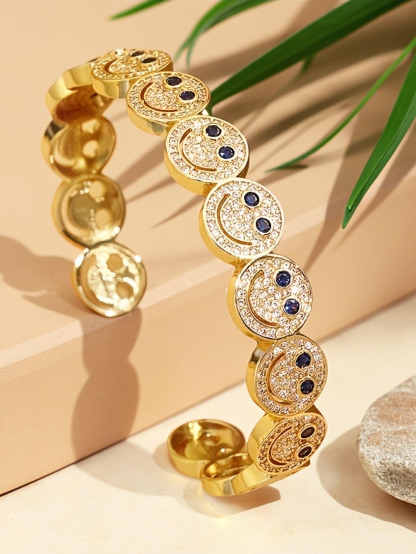 1pcs Cute Smiling Doll Adjustable Opening Bracelet for Women Party Banquet Gift Fashion Luxury Jewelry Elegant Bangle