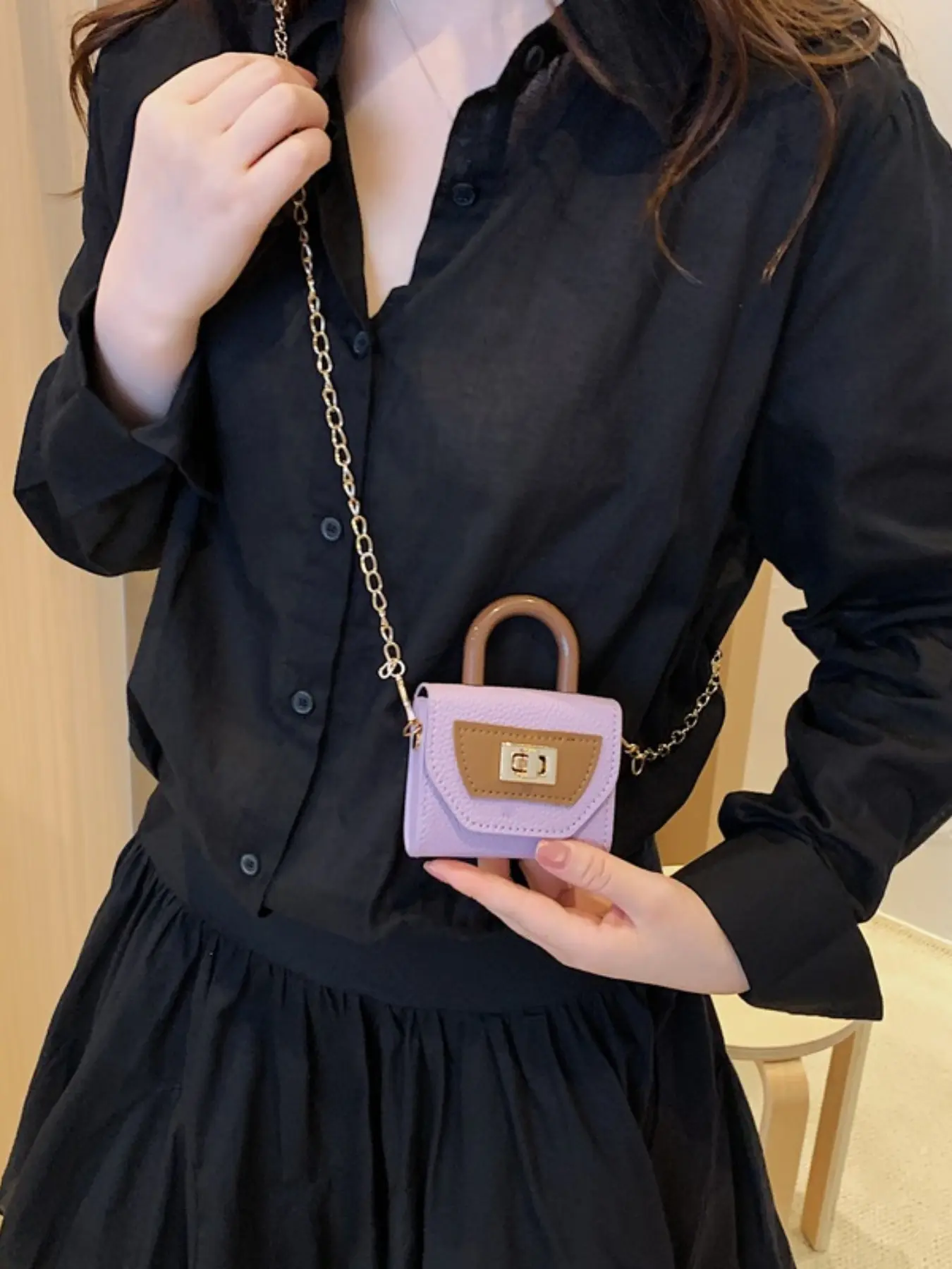 Simple daily casual color blocked coin purse, niche design mini portable storage bag, fashionable and versatile exquisite 2-in-1 wrist bag, suitable for shopping, yoga, exercise, commuting, daily outings