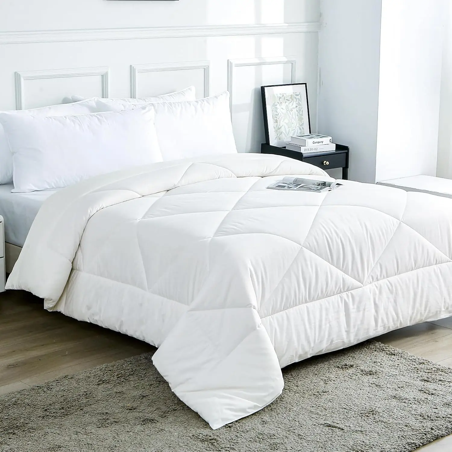 100% Cotton Filled Comforter Premium Upgraded Cotton Bed Quilt Suitable for All Seasons Comfortable Soft Noise-Free Breathable Fluffy Queen White