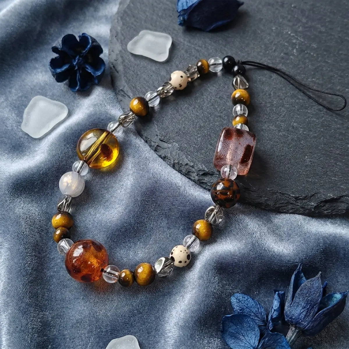 1pc Amber Leopard Phone Charm, Acrylic Crystal Bead Keychain Lanyard Strap With Spotted Pattern Beads Vintage Y2K Bag Charm For Phone Case Camera Backpack Women Gift
