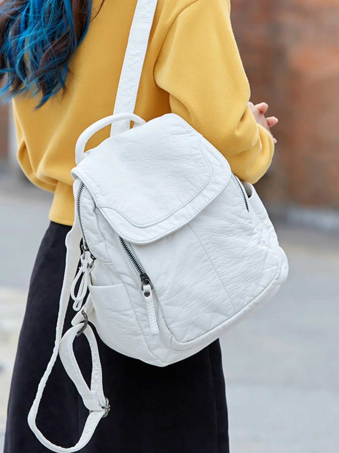 Fashion Soft Leather Backpack for Women, Solid Color Backpack, Simple New Design, Large Capacity Travel Bag, Casual Bookbag for Spring and Summer