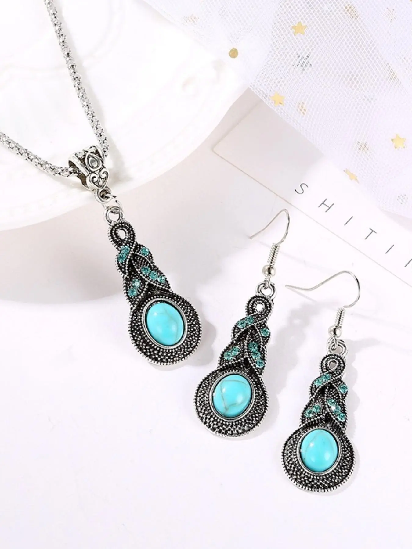 1. A set of blue water diamond-set artificial turquoise ear drop necklace, Bohemian style earrings, unique anniversary and birthday gifts, versatile fashion accessories, suitable for vacations and as gifts, New Year gifts, perfect birthday gifts for women