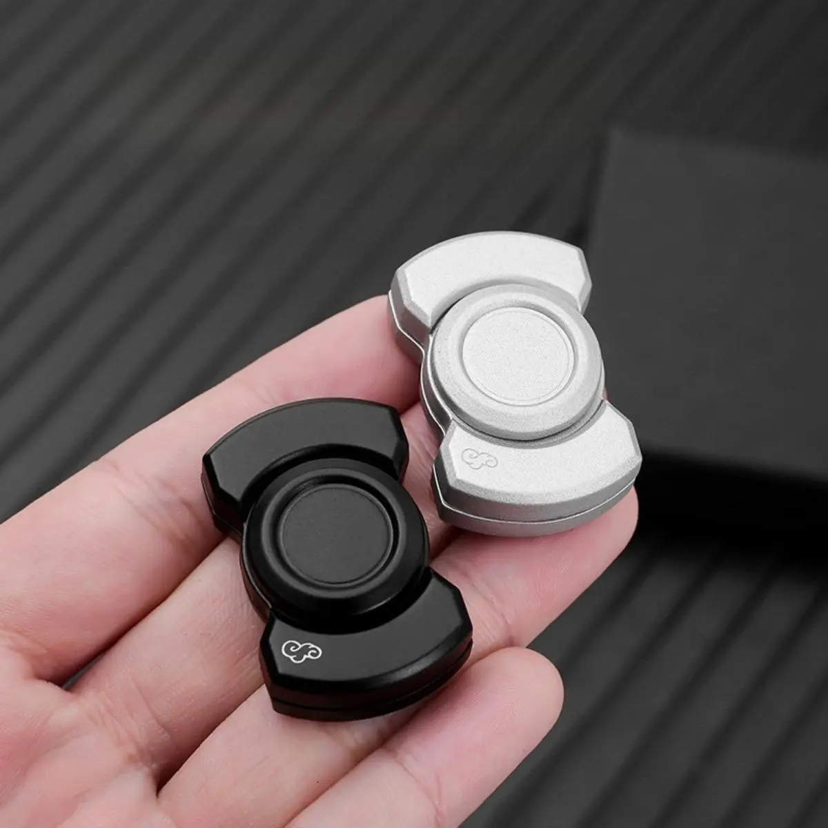 Unisex Metal EDC Finger Spinner Hand Strengthener - Compact Rotating, Click Press Pocket Accessory, Multi-Mode Fingertip Control, Portable Indoor-Outdoor Desk Gadget for Travelers, Office Use, Tools And Gadgets, Fidget Toys, Anxiety Fidgets, Stress Relief