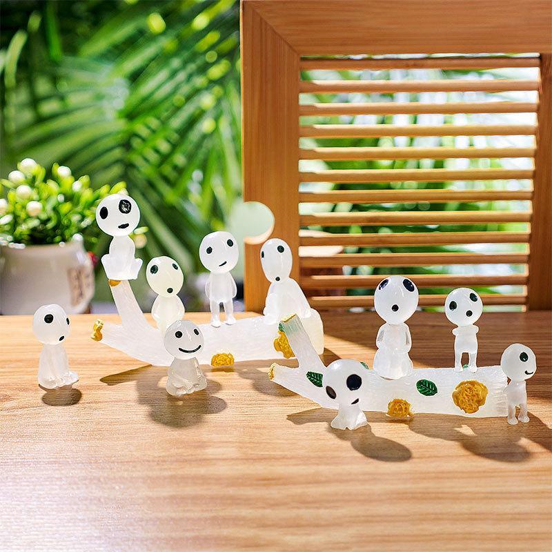 Glow in Dark Tree Elves Decorations, Miniature Fairy Luminous Ghosts for Garden, Aquarium, Dollhouse, Potted Plants, Christmas DIY Supplies, Resin Models