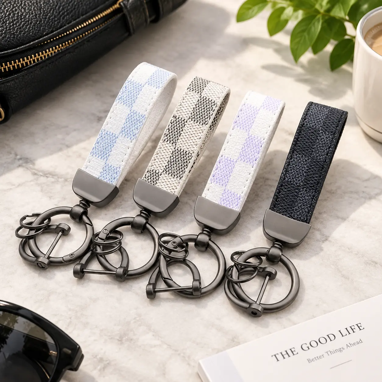 Retro Monogram Animal Print Key Fob Keychain with Split Ring - Lightweight Unisex Keychain for Car Keys, Portable Stylish Universal Car Accessory, Cool Gifts for Guys