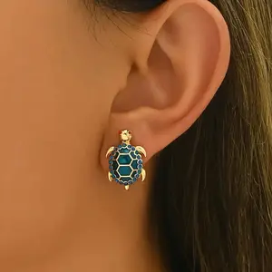 A Pair of Elegant and Adorable Turtle Earrings, Made of Alloy and Iron Studs, Suitable for Daily Wear and Parties, a Fashionable Accessory for All Seasons