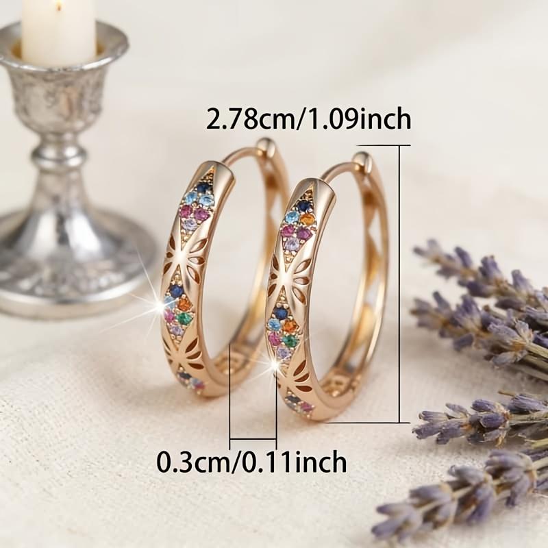 1 Pair of  Gold Plated Hoop Earrings for Women, Vintage Hollow Carved Colorful CZ Hoop Earrings, Dainty Cubic Zirconia Huggie Earrings, Trendy Statement Jewelry .Bohemian Exquisite And Fashionable earrings, Perfect for Parties, Weddings, And Everyday Wear