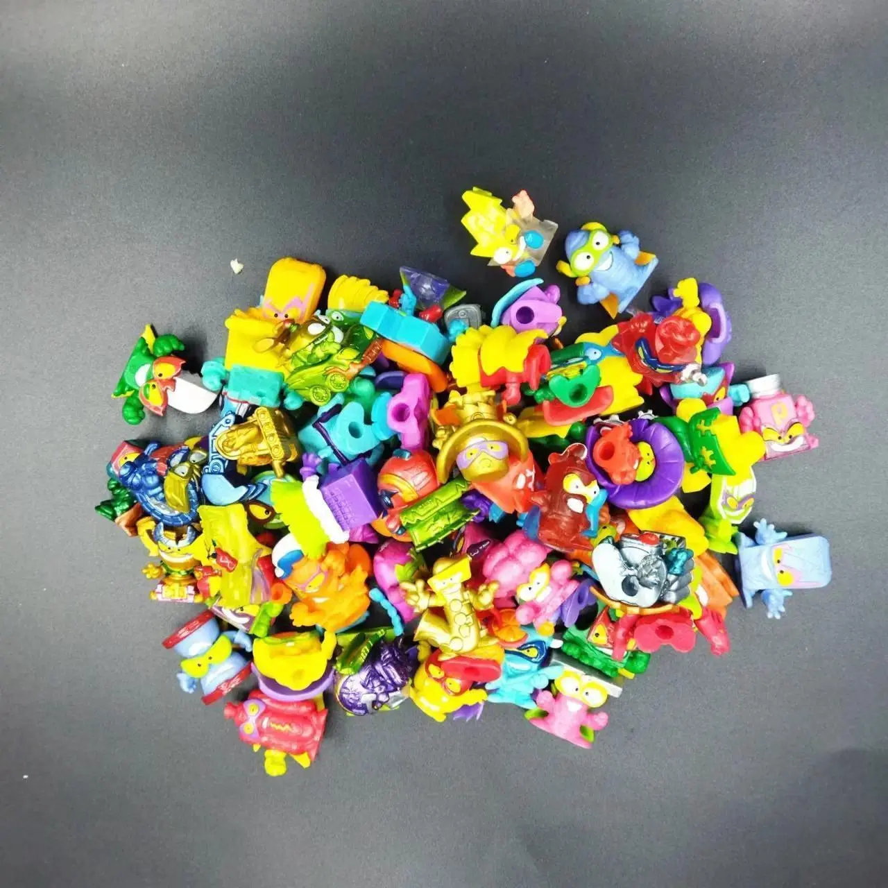 5pcs/bag Superzings Series 1-9 Superthings 2-3cm Limited Collection Action Figures Spanish Toys Boys Surprise Birthday Gift