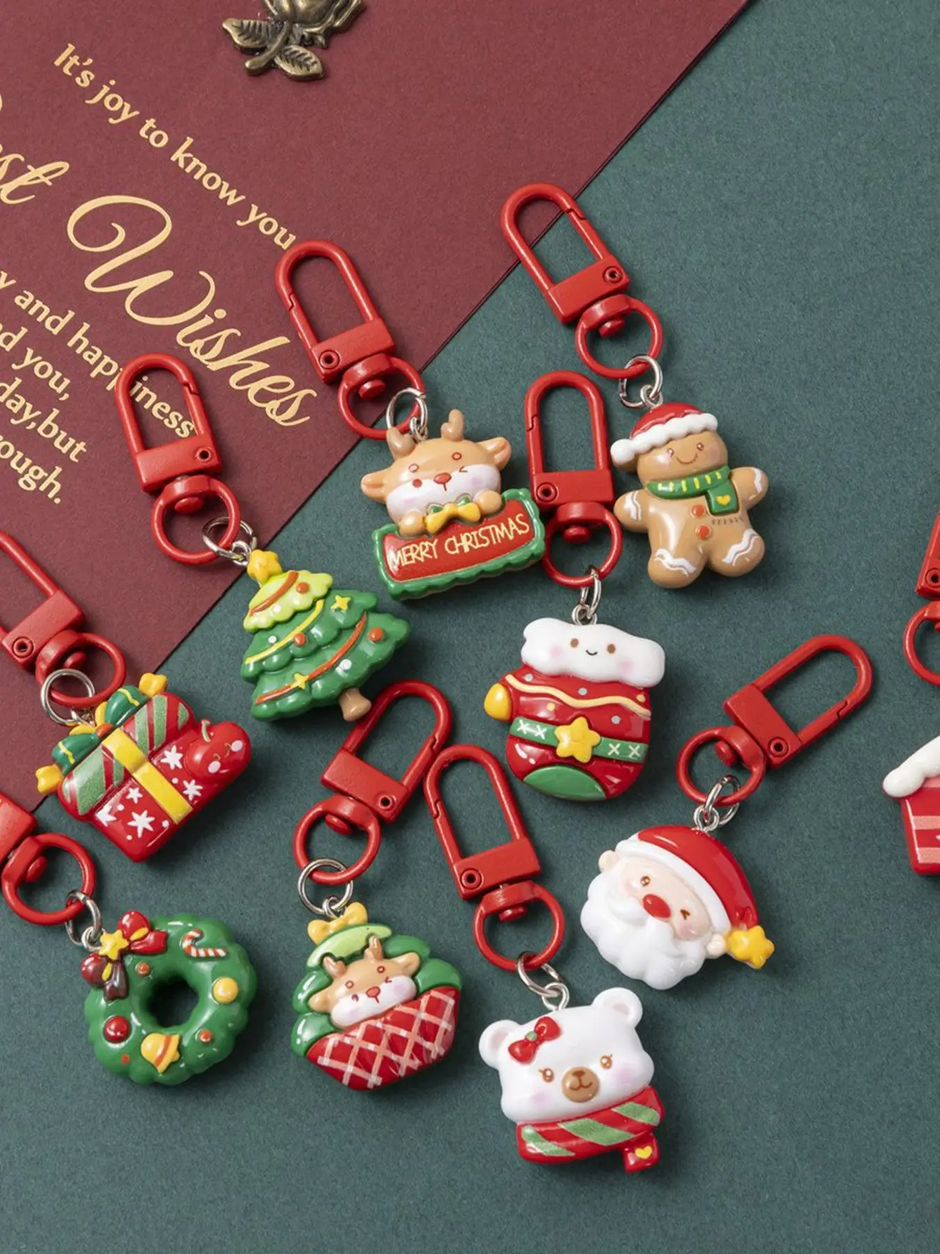 10pcs Cute Christmas Resin Keychains, Gingerbread Wreath Deer House Gift Box Charms, Backpack Hanging Decor, Holiday Small Gifts Accessories