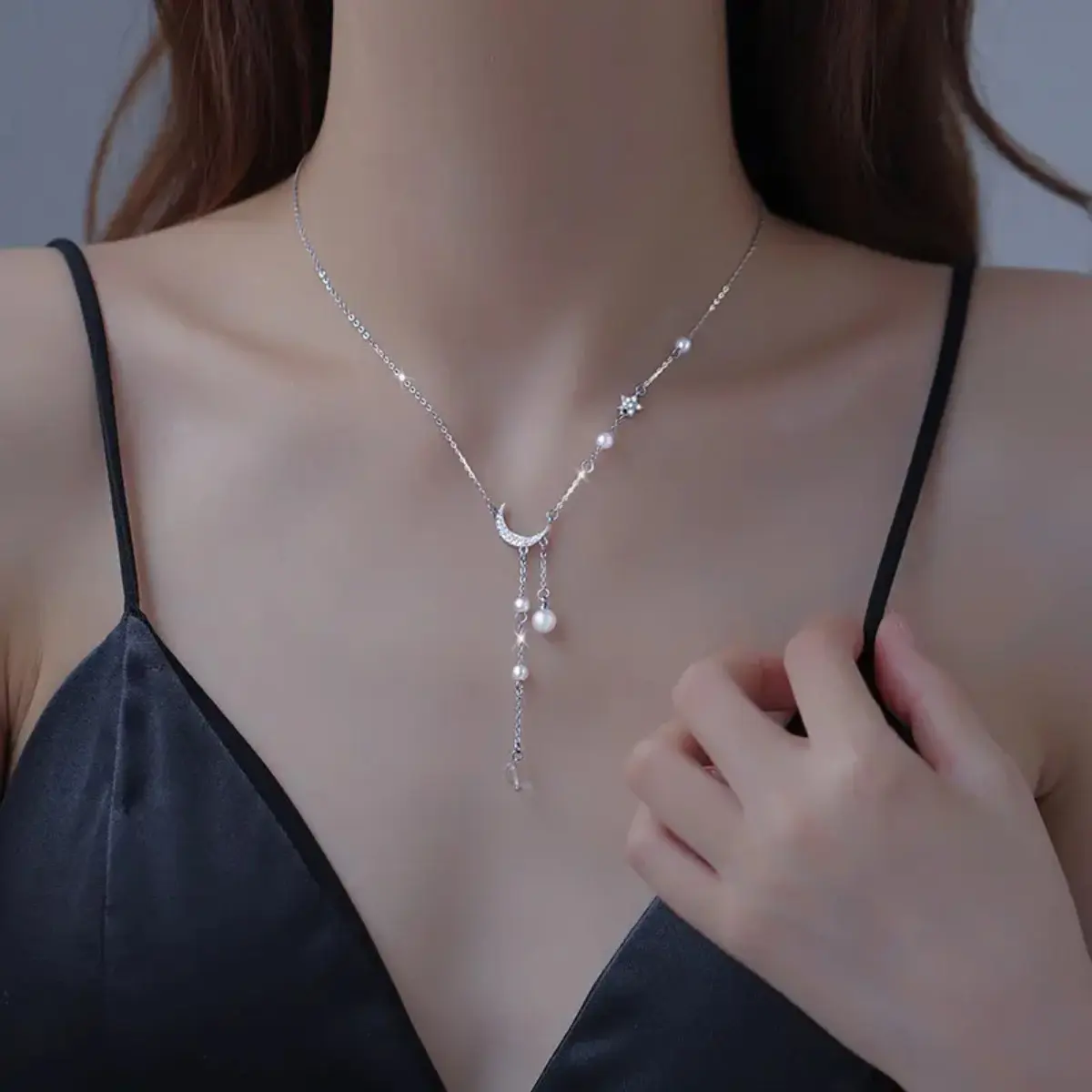 Women's Moonlit Pearl Teardrop Necklace - Adjustable Luxury Gem Pendant, Romantic Formal Event Accessory Fashion Jewelry Gift