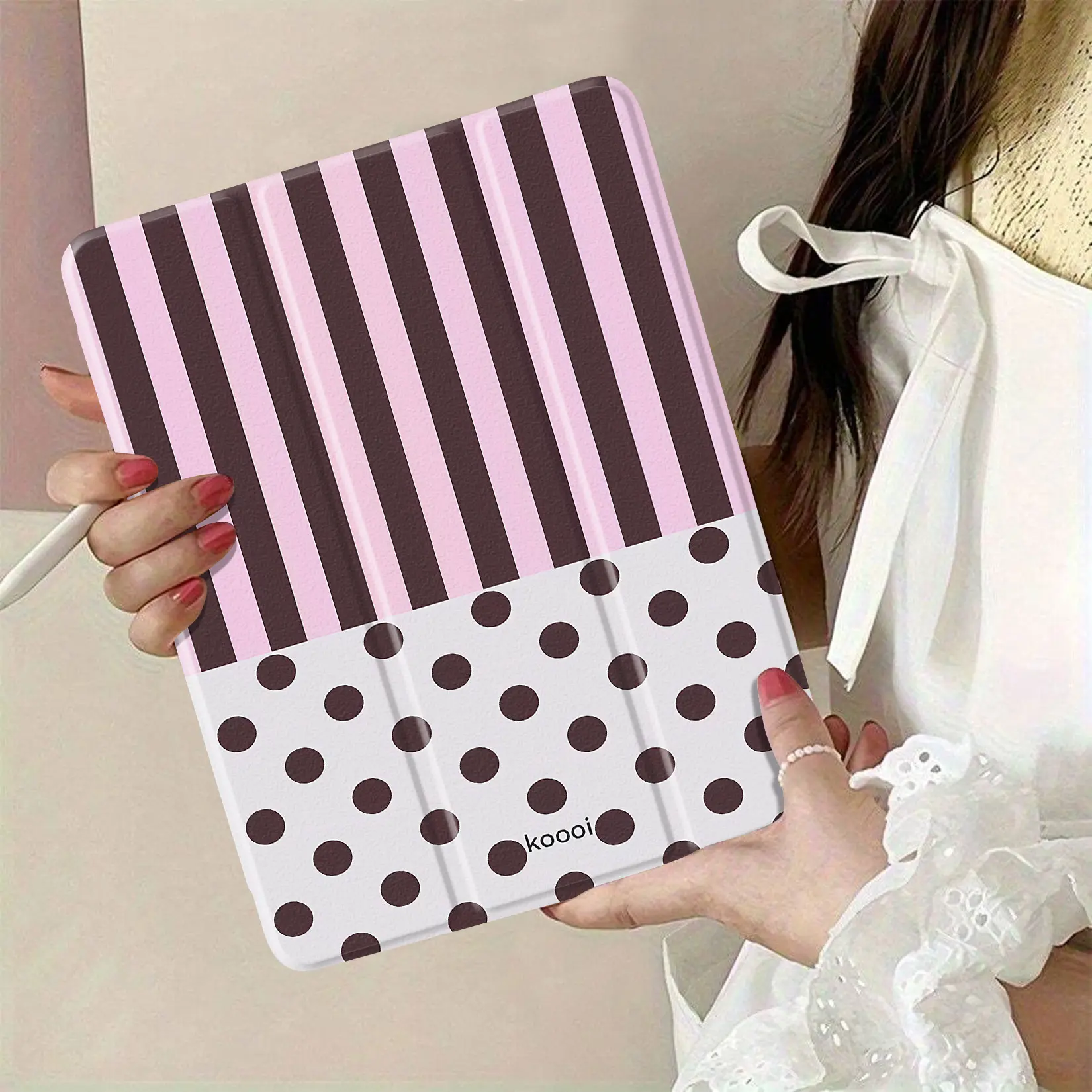 Durable Striped & Polka Dot Patterned Notebook Cover, Stylish Design for Journaling & Note-Taking, Ideal for Students