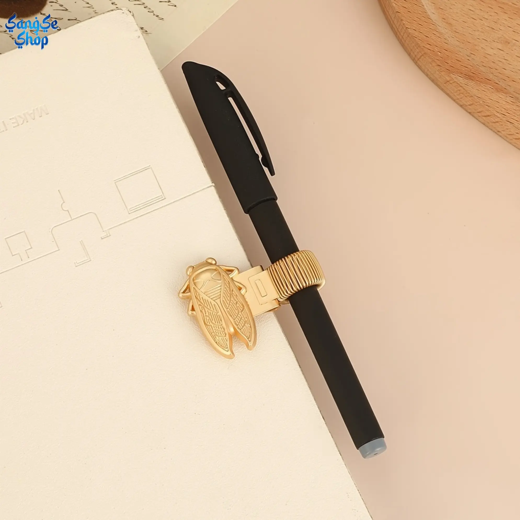 Vintage Insect-Themed Metal Pen Holder Clip (Cicada & Bee Design), 1pc Spring-Loaded Retro Style Minimalist Metal Pen Clip, Universal Notebook Pen Holder for Journaling, School Supplies, Teachers, Students, Office Desk & Daily Organization