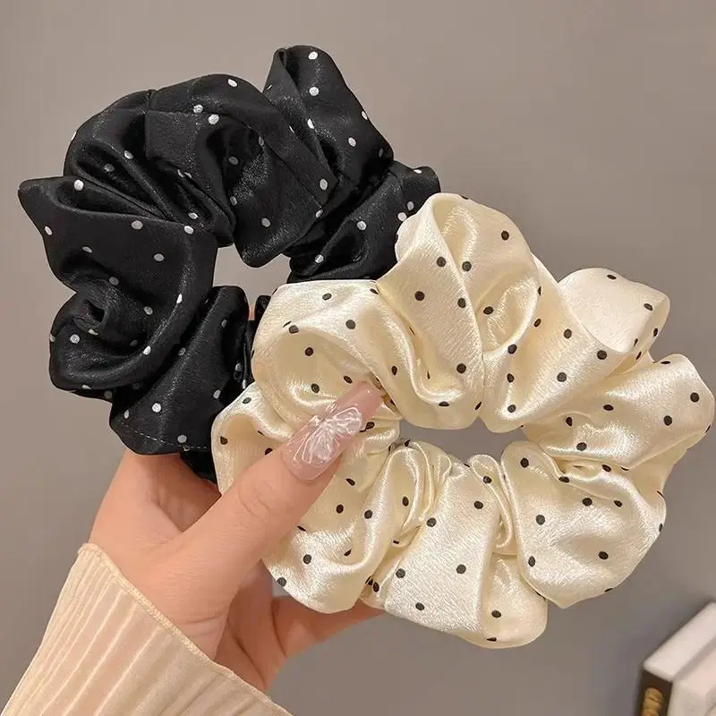 Polka Dot Fabric Scrunchies for Women, Large 12cm Elegant Hair Ties, Kawaii Black and White Ponytail Holder Headwear, Independent Pack, Korean Look, Round Band, Scrunchie Shape, Cute, Female