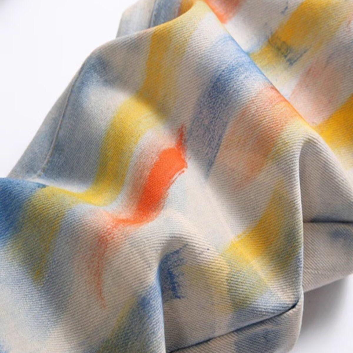 YYK Brand: Street-Style Distressed, Skinny-Fit Stretch Jeans-Featuring Patches, Embroidery, and a Vintage Denim Aesthetic-Showcasing Casual and Fitness-Inspired Styling