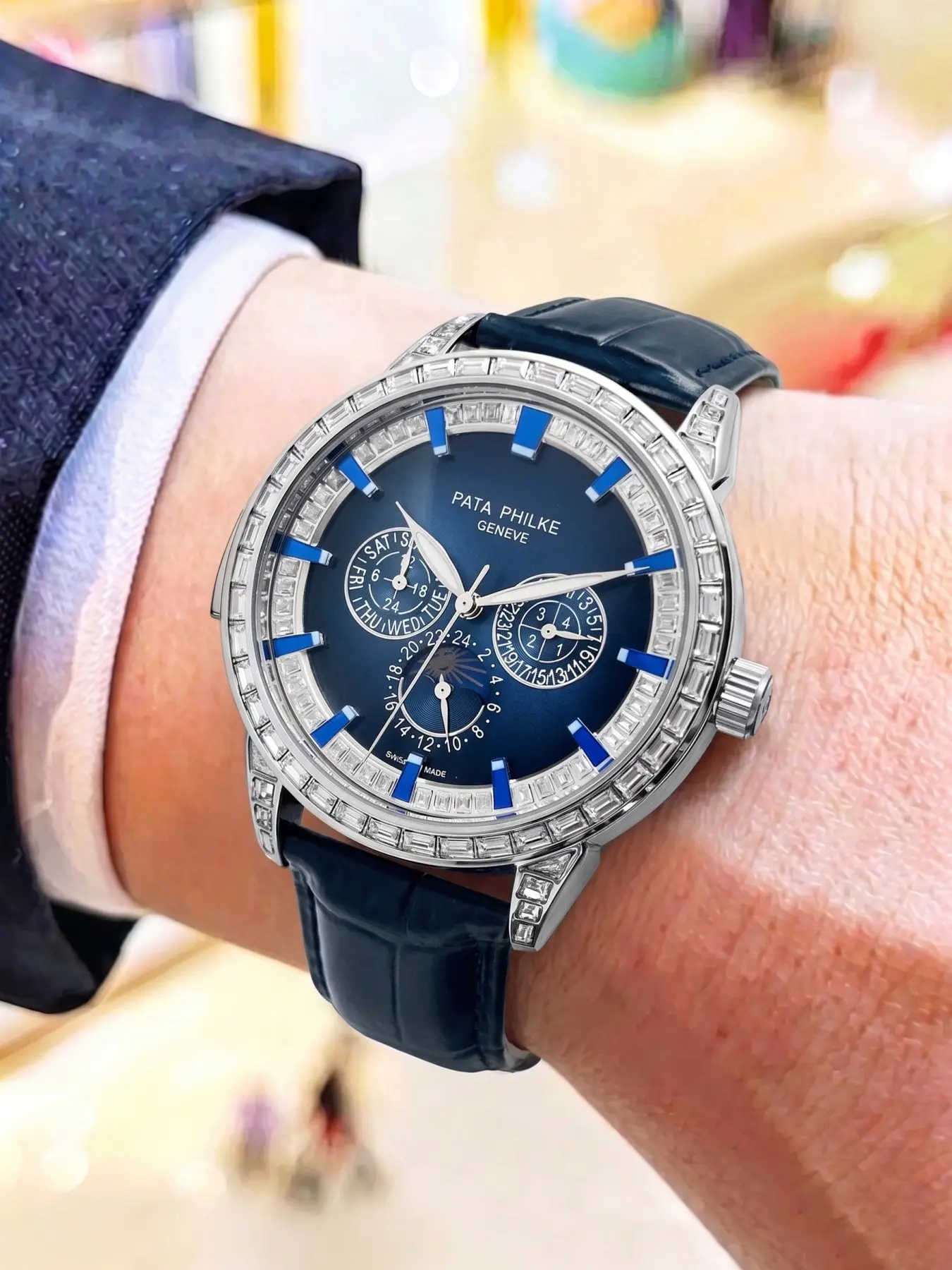 Geneva Style Men's Multifunctional Quartz Watch, Starry Sky Diamond Bezel, Date Calendar Moon Phase, Business Casual Leather Strap