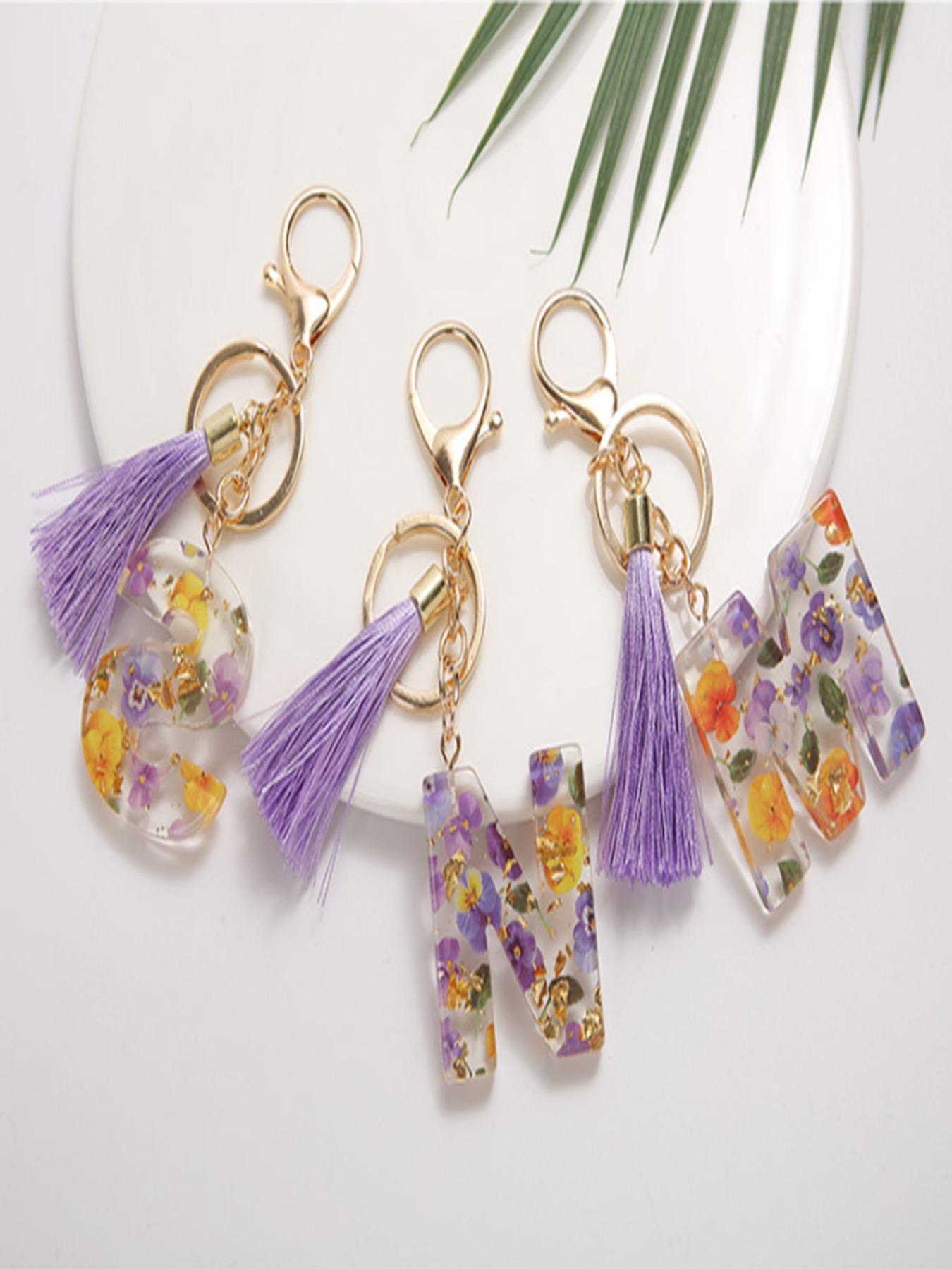 1pc Alphabet Initial Letter Key Chain Accessories, Cute Flowers Resin Charm with Key Ring, Bag Backpack Key Chain Pendant, People's Friends Gift First Choice, Stylish Keychain