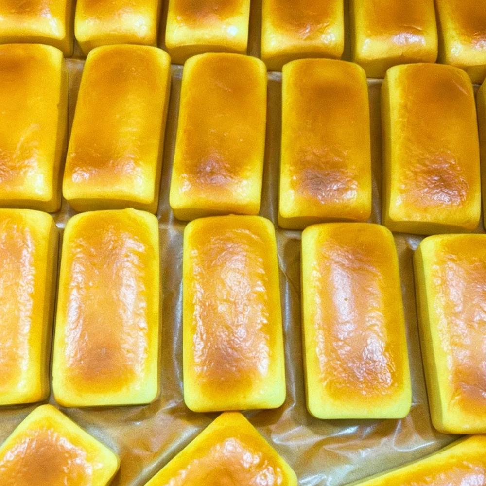 Cheese Cake Bread Squishy Toy Slow Rising Grilled Rice Cake Slow Rebound Squeeze Toy Stress Release Hand Relax Toy Gifts Toys