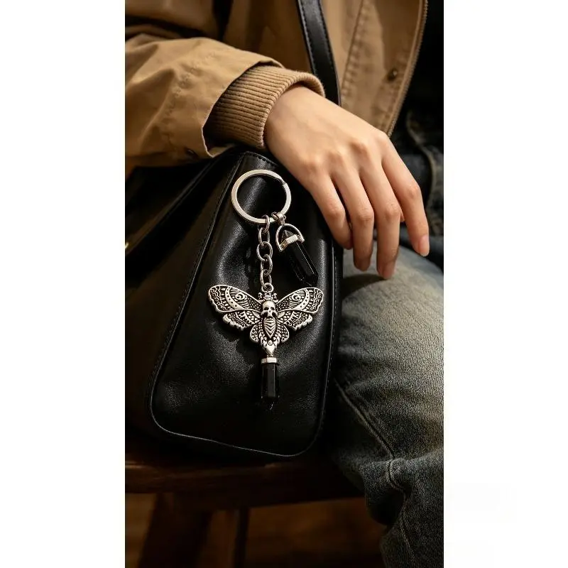 1pc Skull & Moth Alloy Charm Keychain, Gothic Skeleton Moth Keyring Pendant, Durable Alloy Stylish Key Accessory