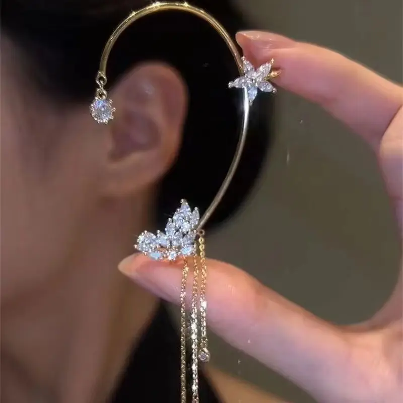 Women's Golden Butterfly Clip Earrings 2pcs Valentine's Day Wedding Decorations