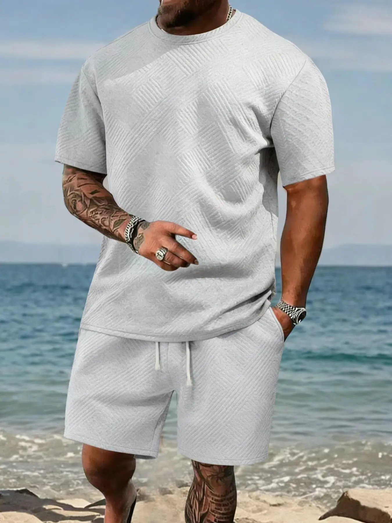 Men's T-Shirt and Shorts Set, 2-Piece Striped Crew Neck Casual, Ideal for Summer, Comfortable and Stylish Men's Clothing
