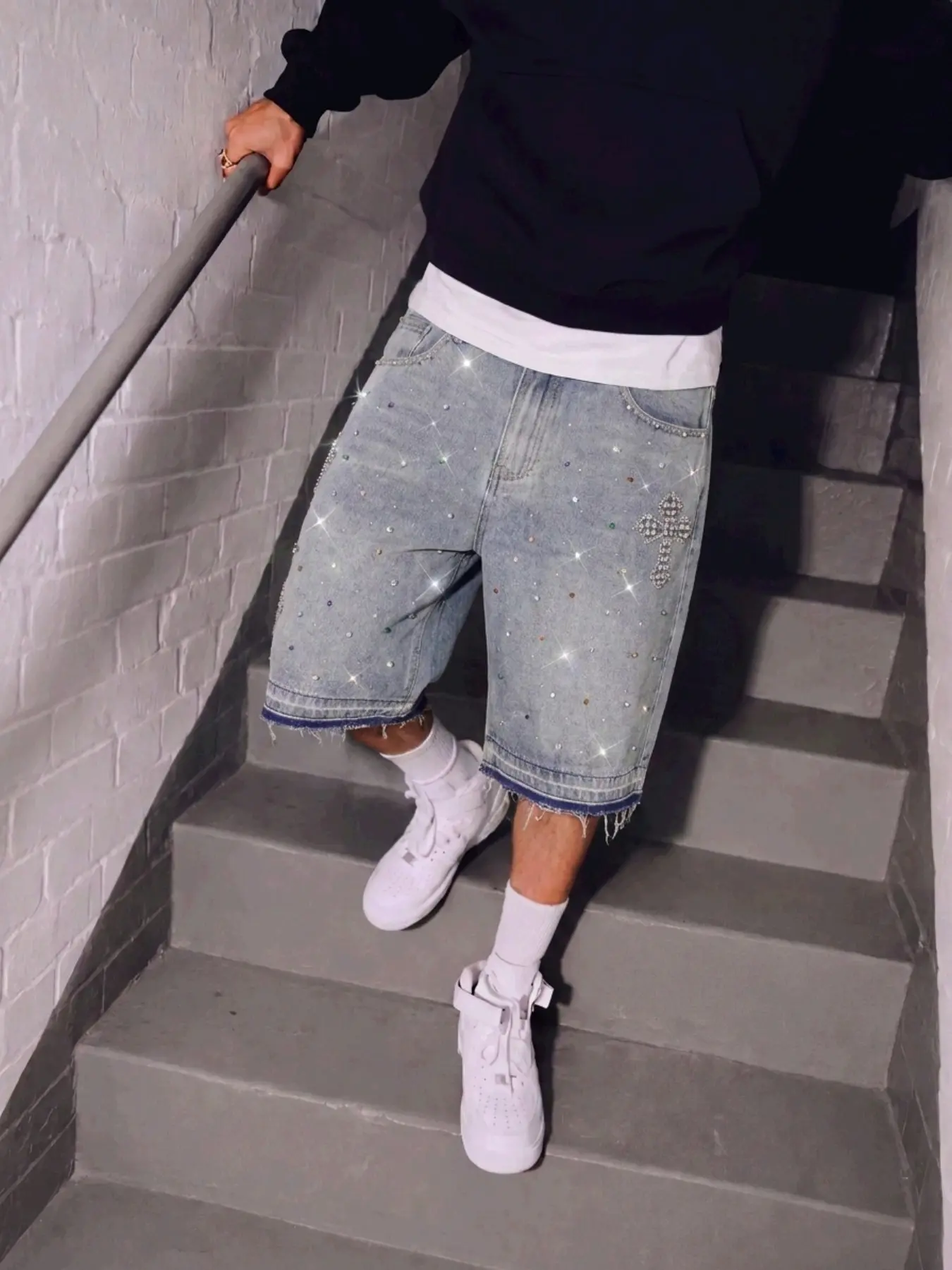 Men's Vintage Light Wash Denim Jeans Shorts, Rhinestone Cross Embellishment, Loose-Fit Wide Leg, Y2K Gothic Street Style, Summer Casual Wear